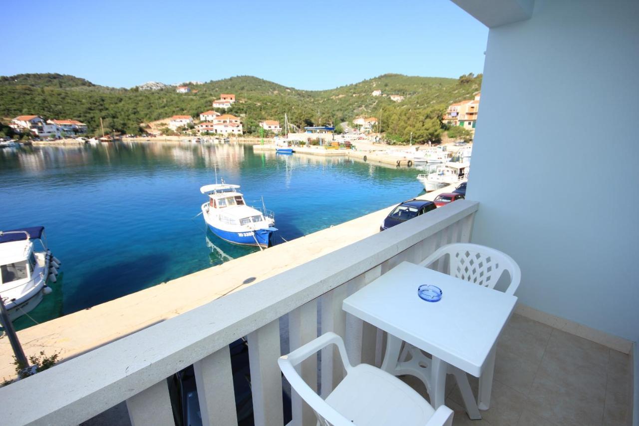 Apartments And Rooms By The Sea Zaglav, Dugi Otok - 8144 Sali Exterior photo